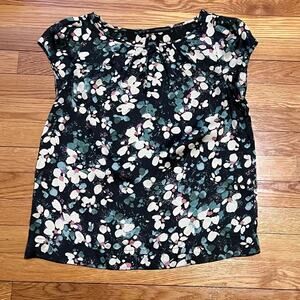 Last chance 🚨 Zara Floral Pleated Blouse Small